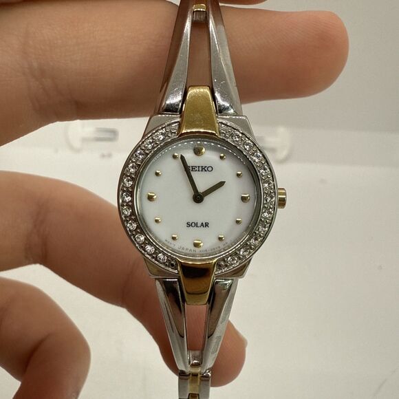 Seiko Solar Watch Women 22mm V115-0AW0 working - Picture 1 of 6